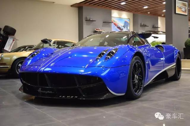 世界第一台 Pagani Huayra 在阿拉伯一家展廳掛牌出售