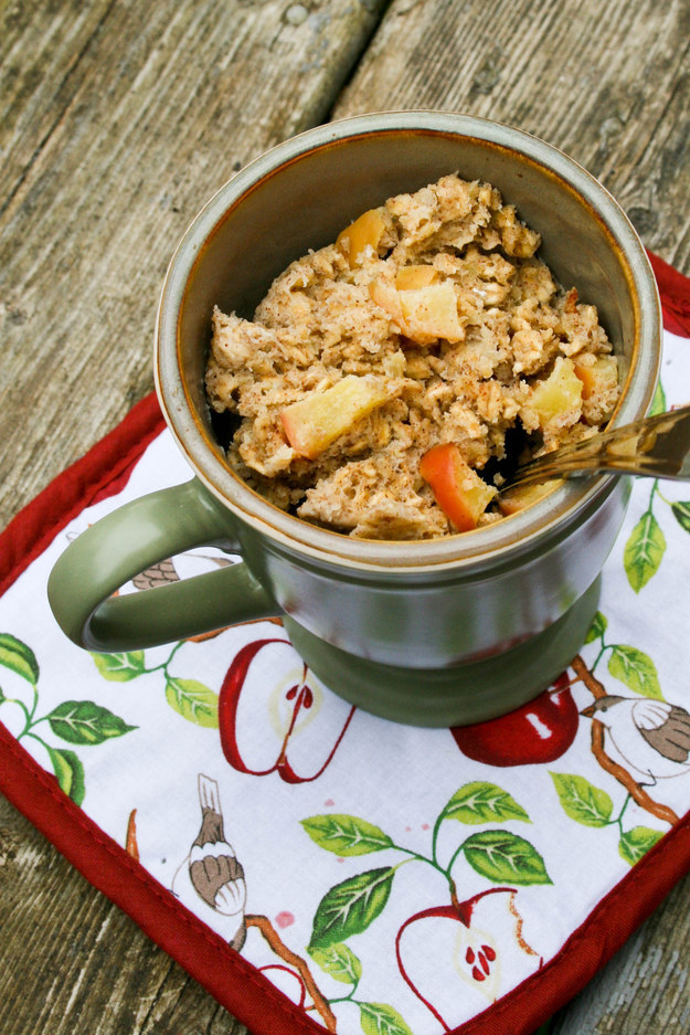 Apple-Banana Baked Oatmeal in a Mug