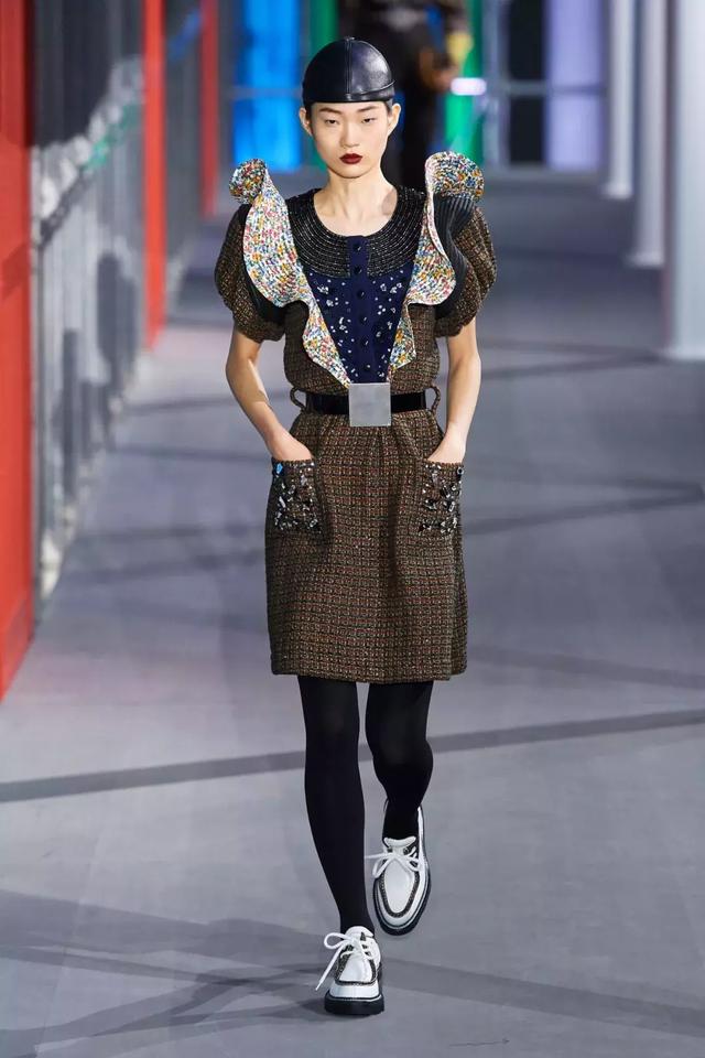 路易威登Louis Vuitton2019秋季女裝大秀