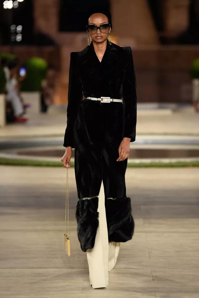 Fendi2019秋冬高定時裝秀