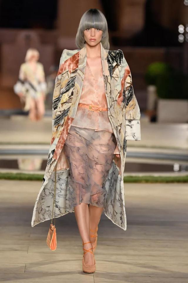 Fendi2019秋冬高定時裝秀