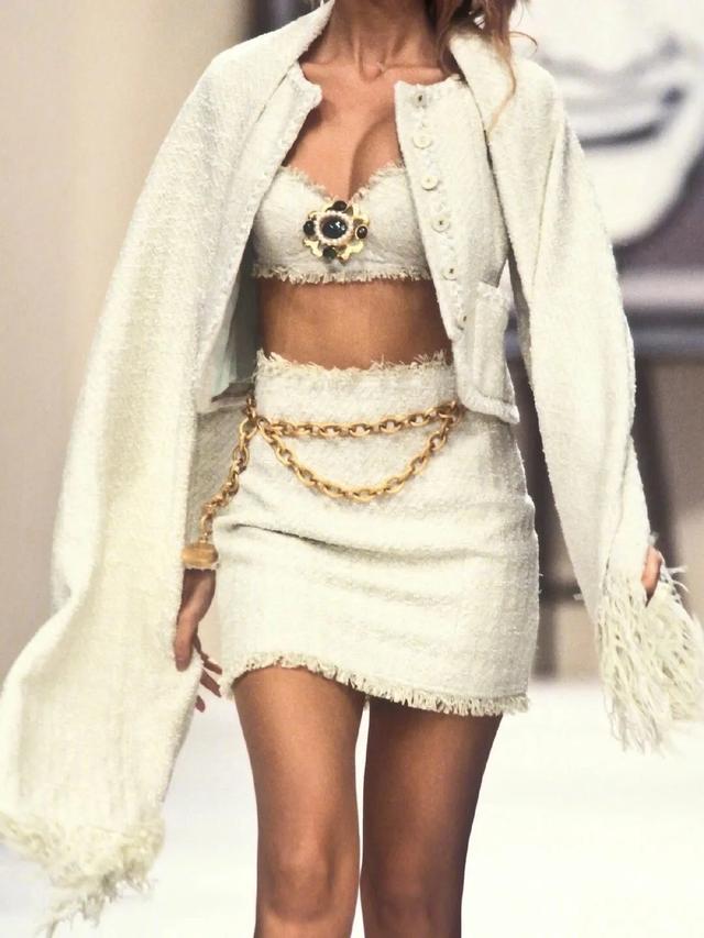 Chanel 90年代的時尚​