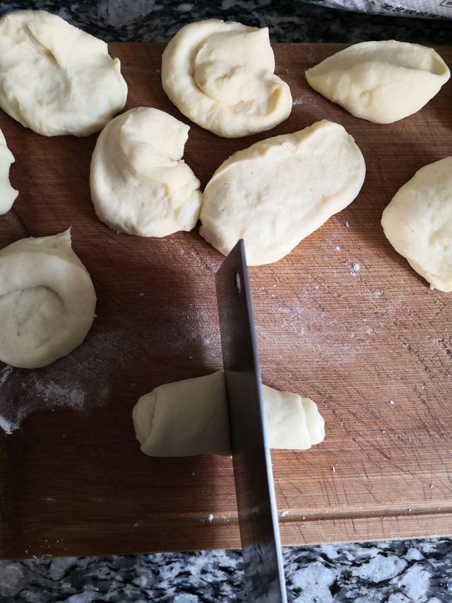 還在用電飯鍋烤蛋糕嗎？ 現在教你用電飯鍋烤麵包，好吃鬆軟還簡單