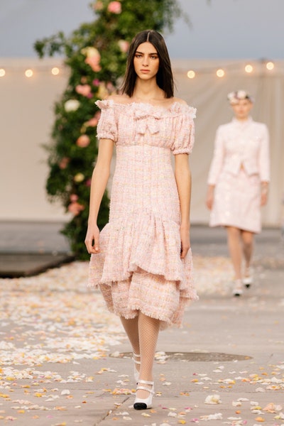 香奈兒Chanel2021春夏系高定女裝，婚禮的儀式感