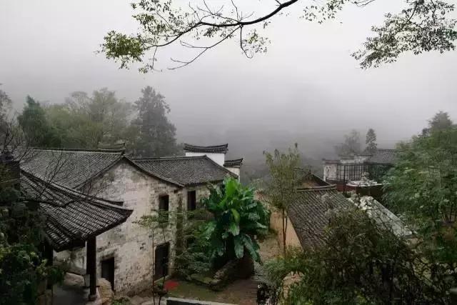 他花6000萬蓋了全中國最貴的房，住一晚19800